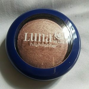 Luna Highlighter